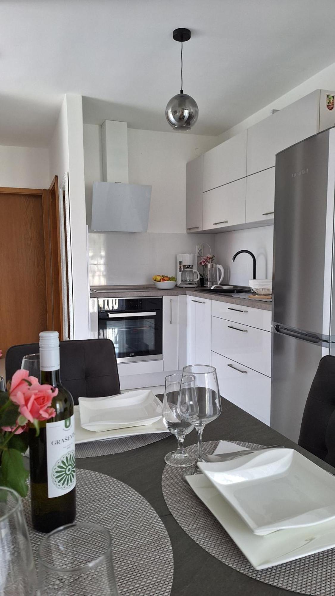 Apartmani I & J Seric Seget Vranjica Exterior foto